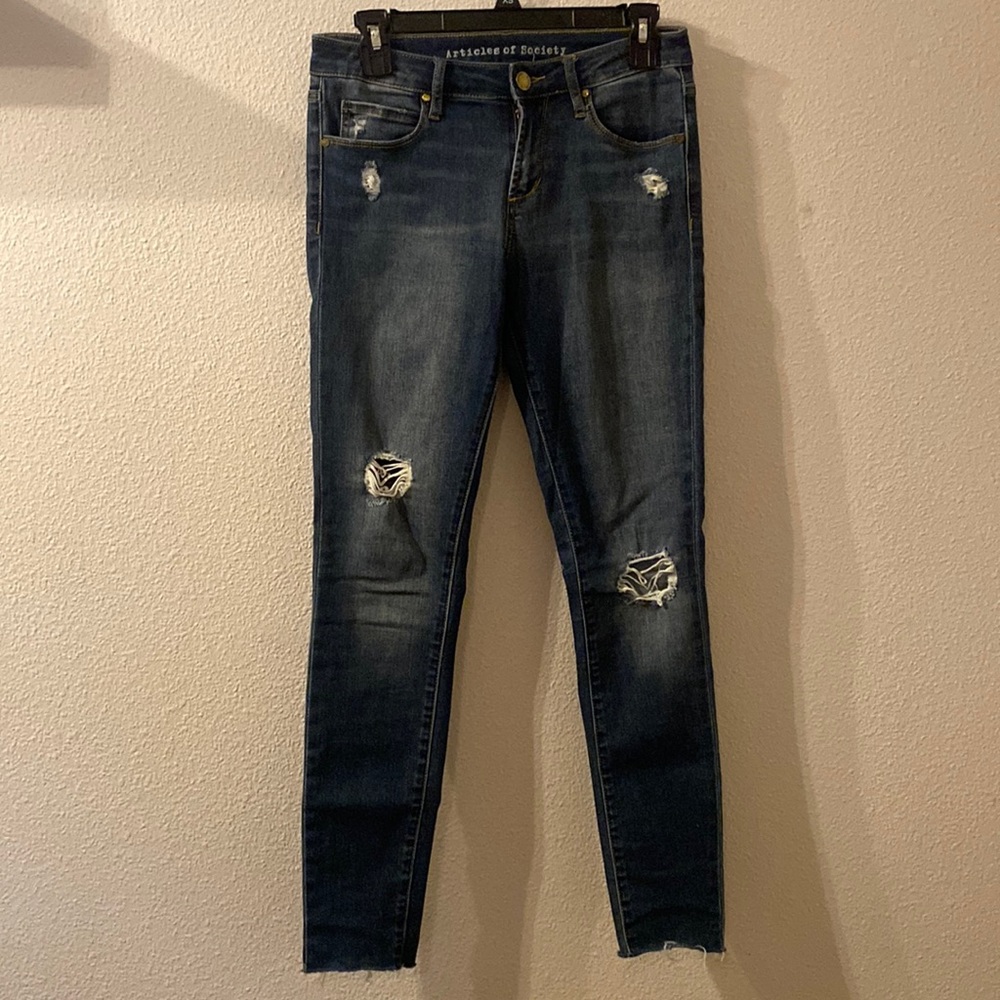 Articles of Society distressed skinny jeans size 26